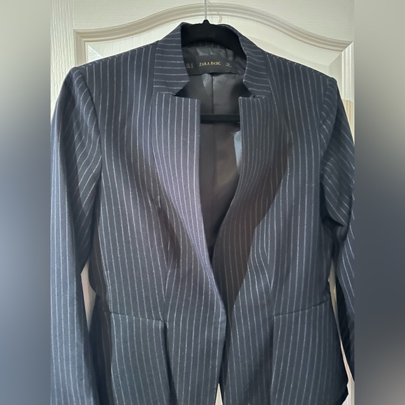 Zara peplum navy pinstripe blazer size M - Picture 4 of 7